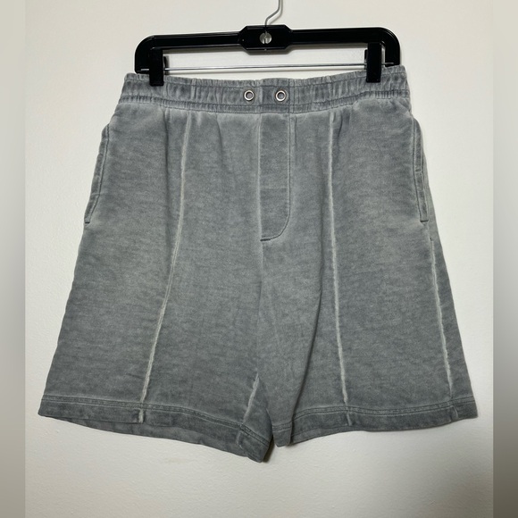 Urban Outfitters Pants - urban outfitters Boy Shorts Women’s Sz M Pull On Gray Fleece Pockets 8” Inseam